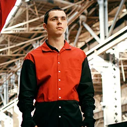 亿万28以平台支持PC与移动端自适应访问，无需额外下载客户端。为核心，带来高效便捷的体验。 - 亿万28